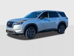 2025 Nissan Pathfinder S SUV