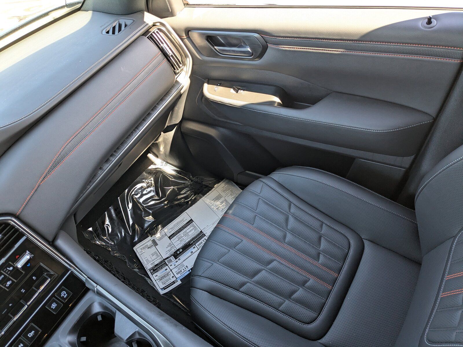2026 Nissan Armada PRO-4X - Photo 20