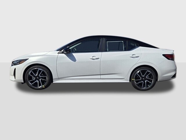 2025 Nissan Sentra SR photo 2