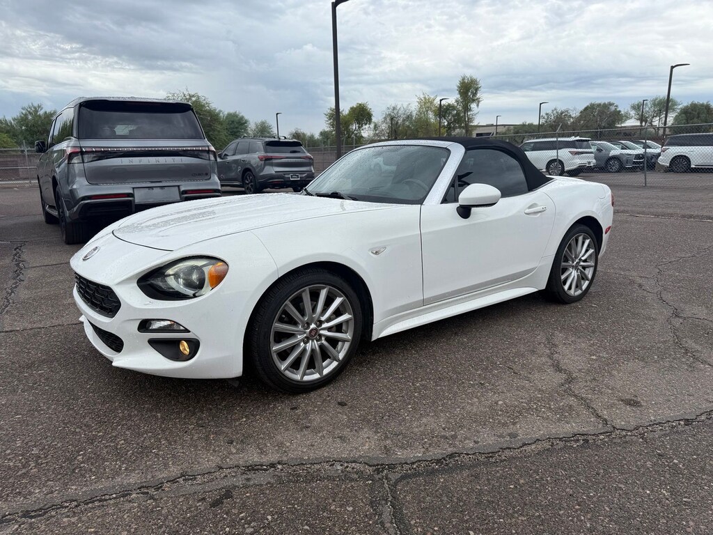 Used 2017 FIAT 124 Spider Lusso Convertible