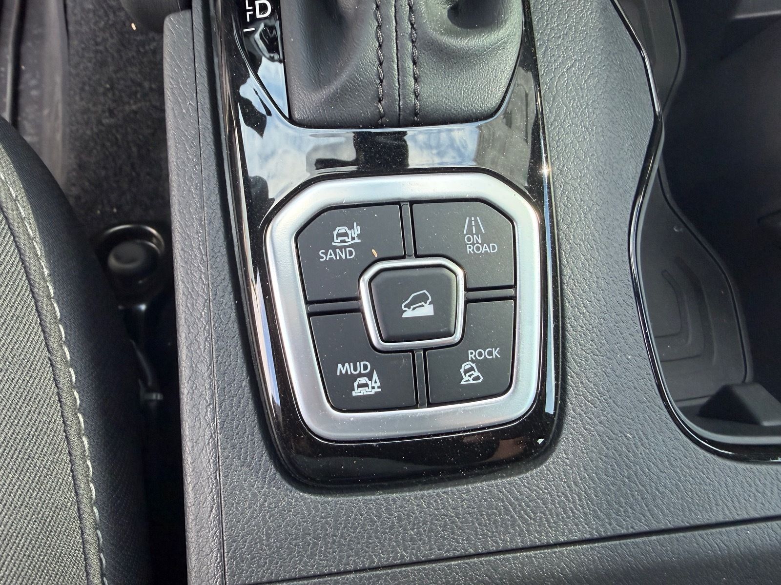 2026 Nissan Frontier SV - Photo 20