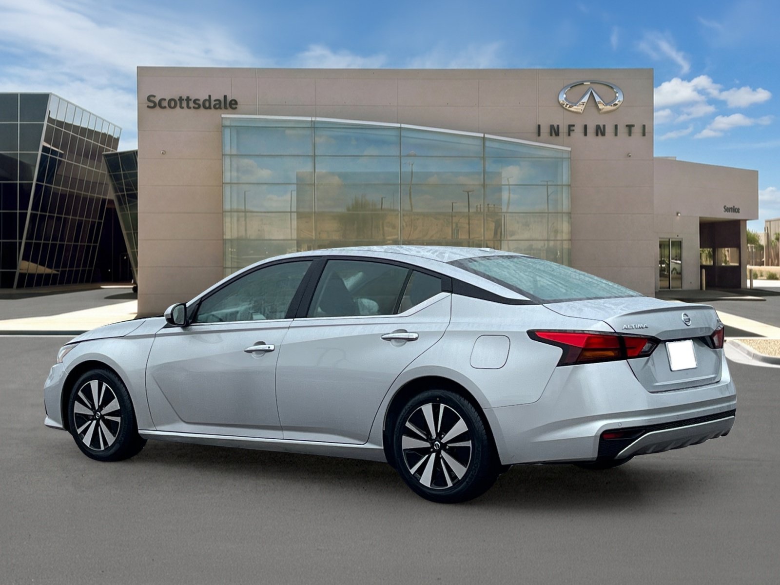 Used 2022 Nissan Altima 2.5 SV Sedan