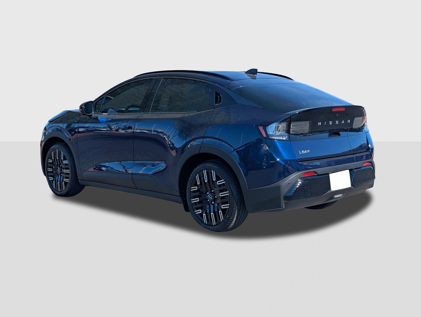 2026 Nissan Leaf photo 3