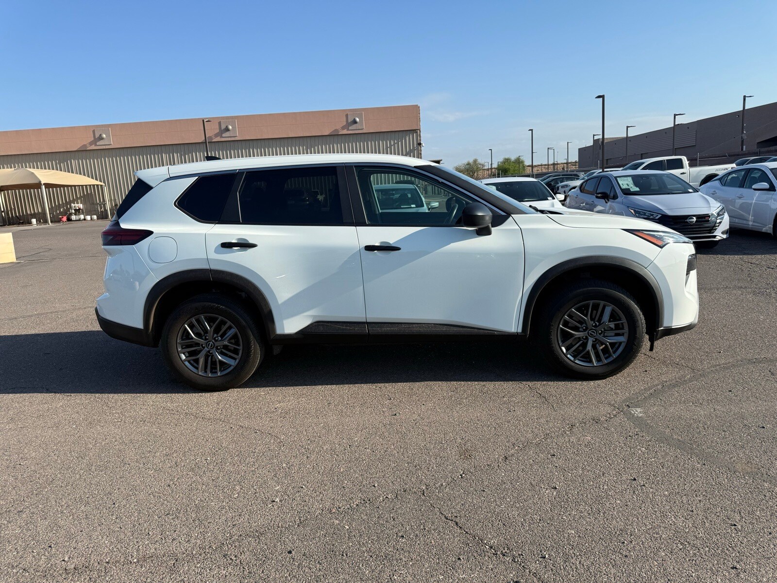 2024 Nissan Rogue S photo 3