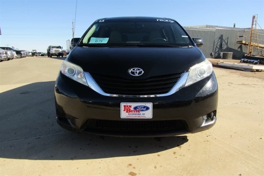 Used 2012 Toyota Sienna LE Passenger Van