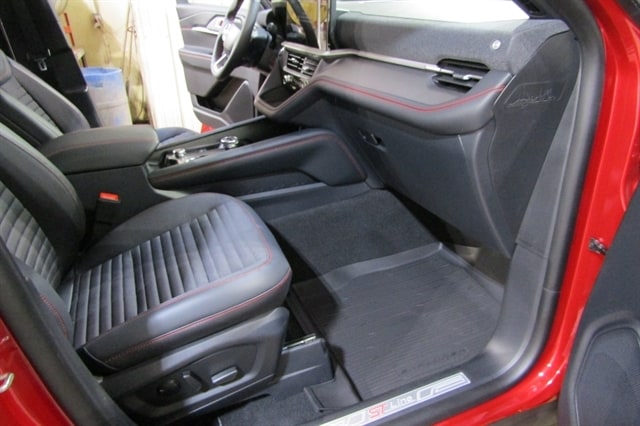 2026 Ford Explorer ST-Line - Photo 22