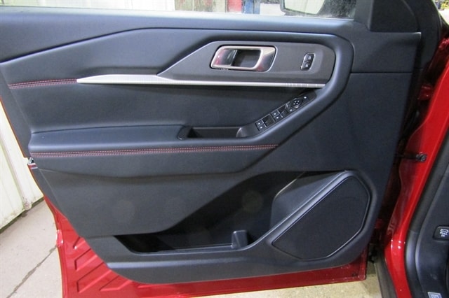 2026 Ford Explorer ST-Line - Photo 9