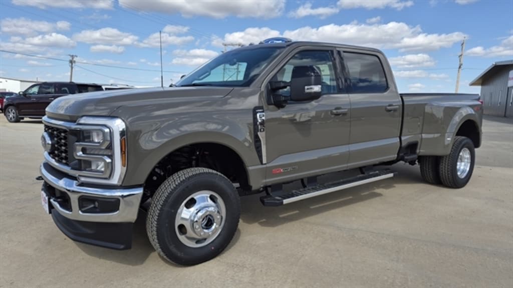 New 2026 Ford Super Duty F-350® Lariat® TRUCK