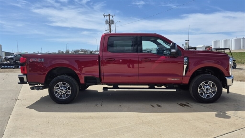 New 2026 Ford Super Duty F-350® Lariat® TRUCK