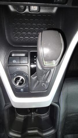2024 Toyota RAV4 SE - Photo 16