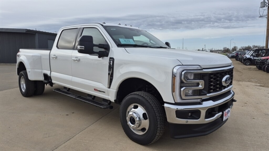 New 2026 Ford Super Duty F-350® Lariat® TRUCK