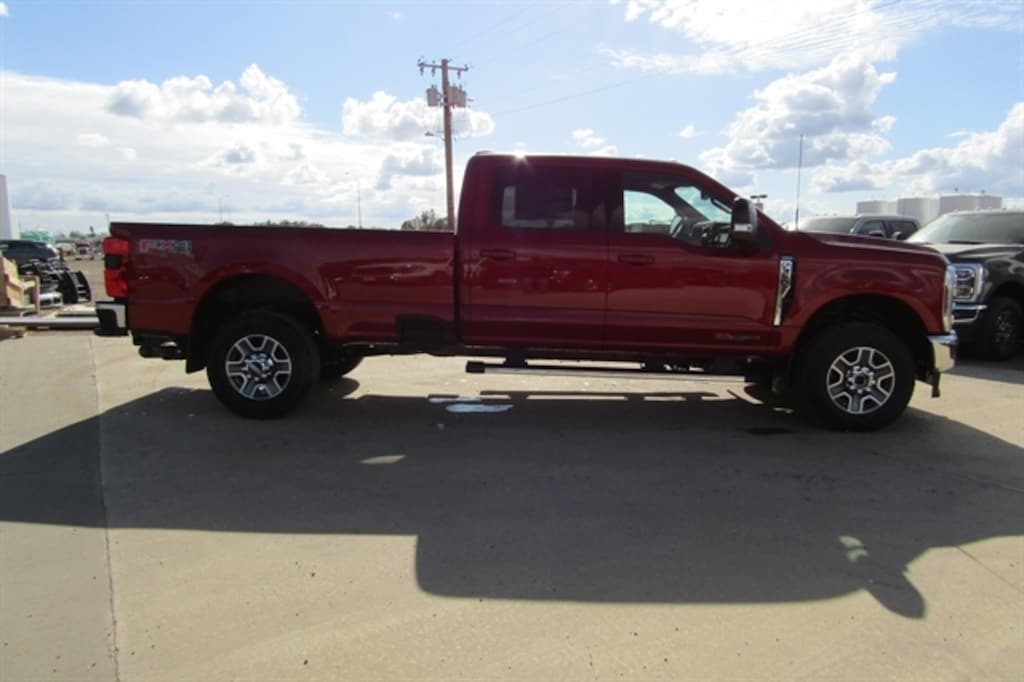 New 2026 Ford Super Duty F-350 Lariat TRUCK