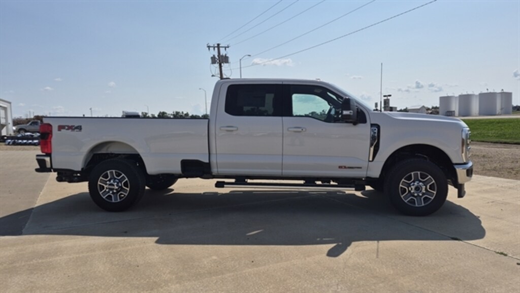 New 2026 Ford Super Duty F-350® Lariat® TRUCK