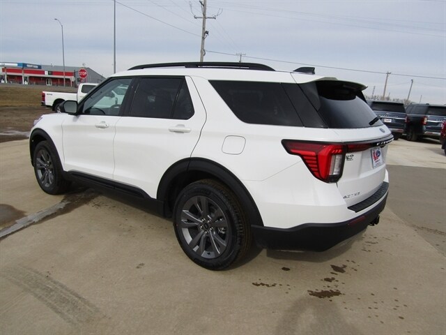 2026 Ford Explorer Active - Photo 7