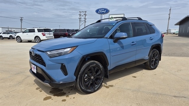 2024 Toyota RAV4 Hybrid SE AWD's photo