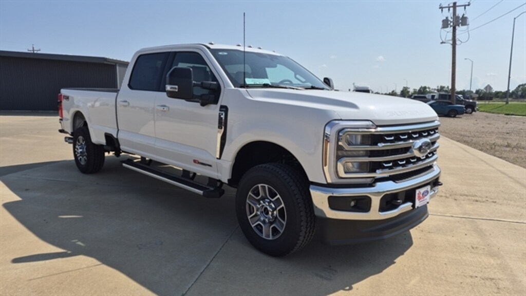 New 2026 Ford Super Duty F-350® Lariat® TRUCK