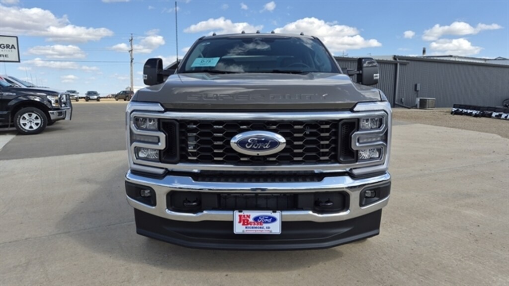 New 2026 Ford Super Duty F-350® Lariat® TRUCK