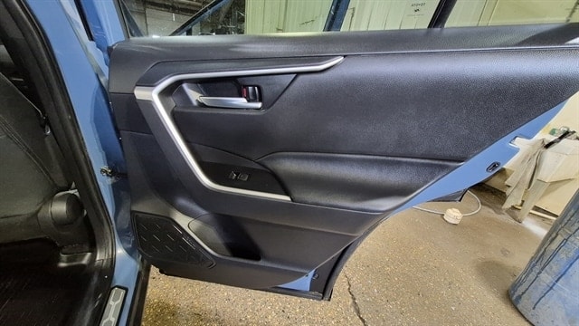 2024 Toyota RAV4 SE - Photo 23