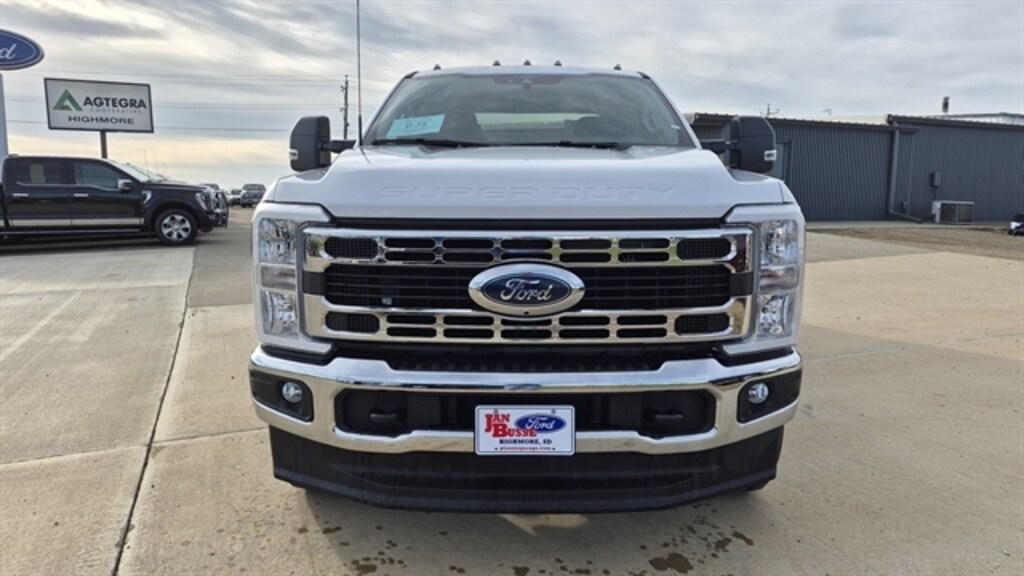 New 2026 Ford Super Duty F-350® XLT TRUCK