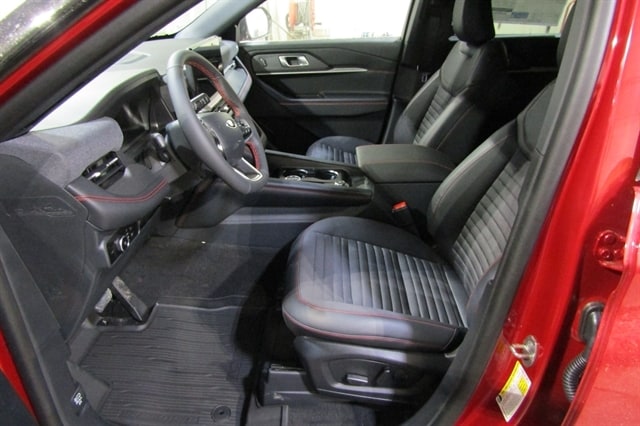 2026 Ford Explorer ST-Line - Photo 10