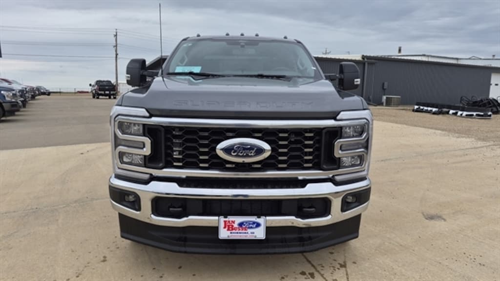 New 2026 Ford Super Duty F-350® Lariat® TRUCK