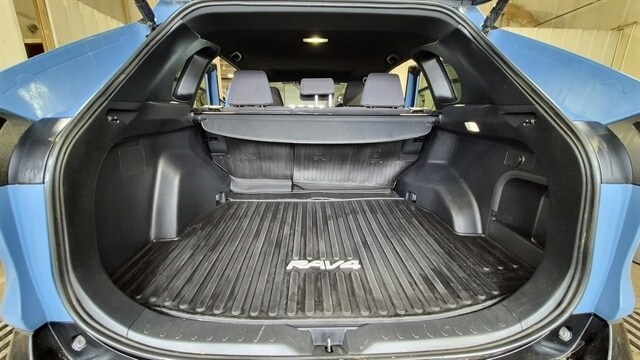 2024 Toyota RAV4 SE - Photo 25
