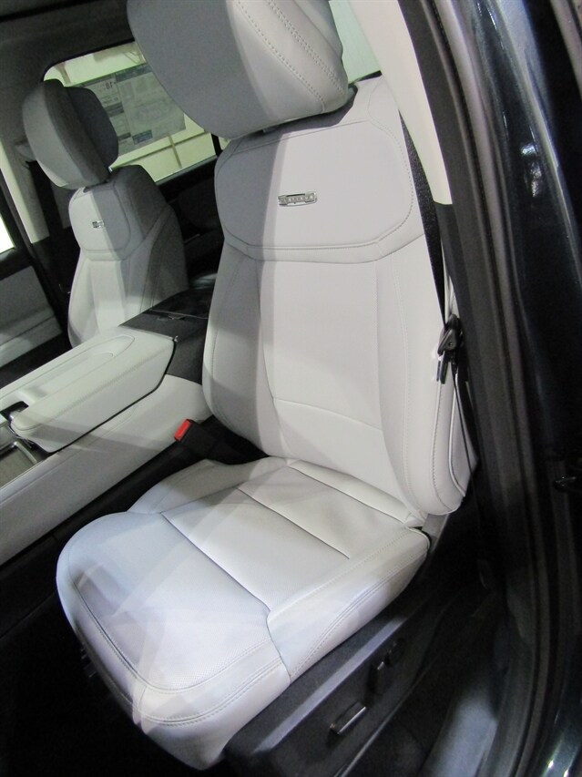 2026 Ford Expedition MAX Platinum - Photo 11