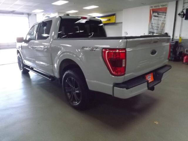 2023 Ford F-150 XLT photo 3