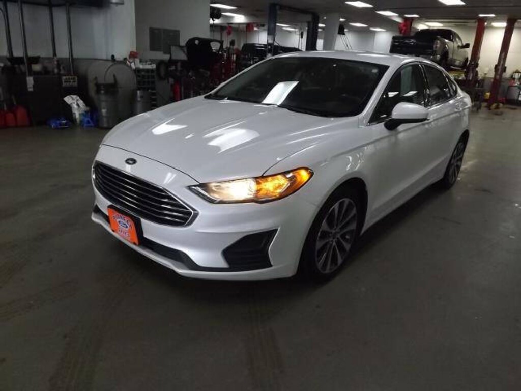 Used 2019 Ford Fusion SE Sedan