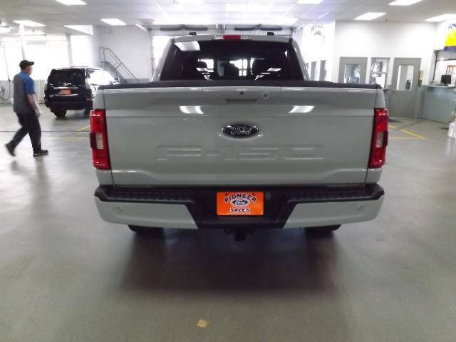 2023 Ford F-150 XLT photo 4