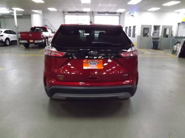 2024 Ford Edge SEL photo 4