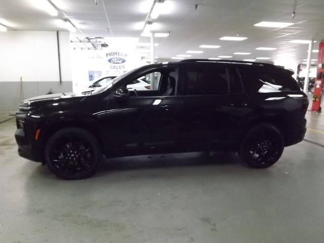 2025 Chevrolet Traverse RS photo 2