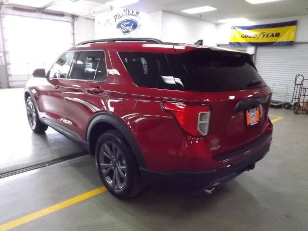 Used 2023 Ford Explorer XLT SUV