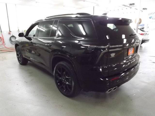 2025 Chevrolet Traverse RS photo 3