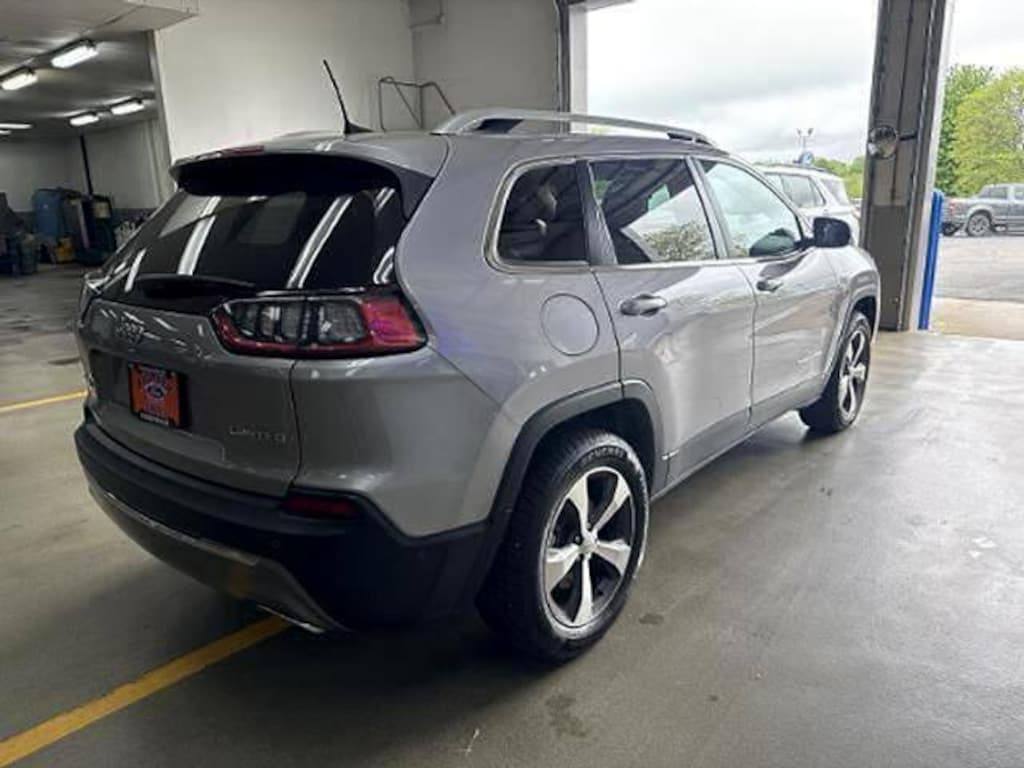 Used 2021 Jeep Cherokee Limited 4x4 SUV