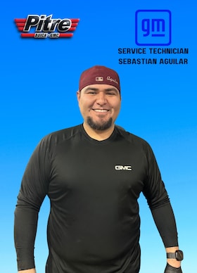 Staff member Sebastian Aguilar from ID_24487a5cc74d