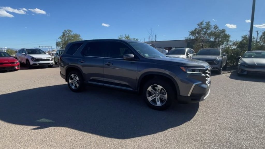 Used 2024 Honda Pilot EX-L 8 Passenger