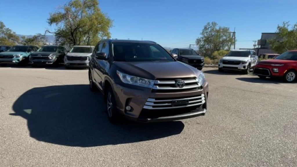 Used 2018 Toyota Highlander XLE SUV