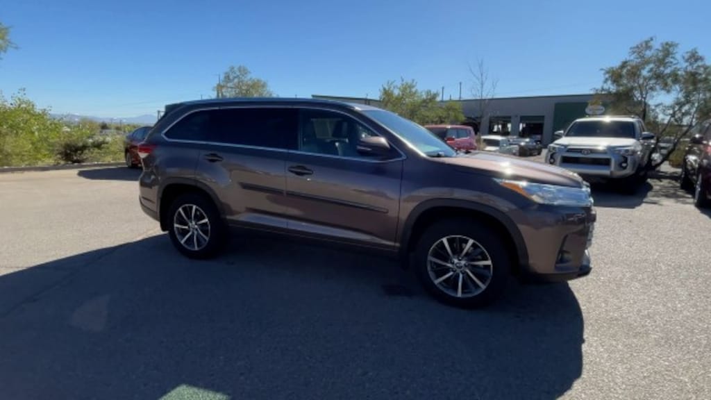Used 2018 Toyota Highlander XLE SUV