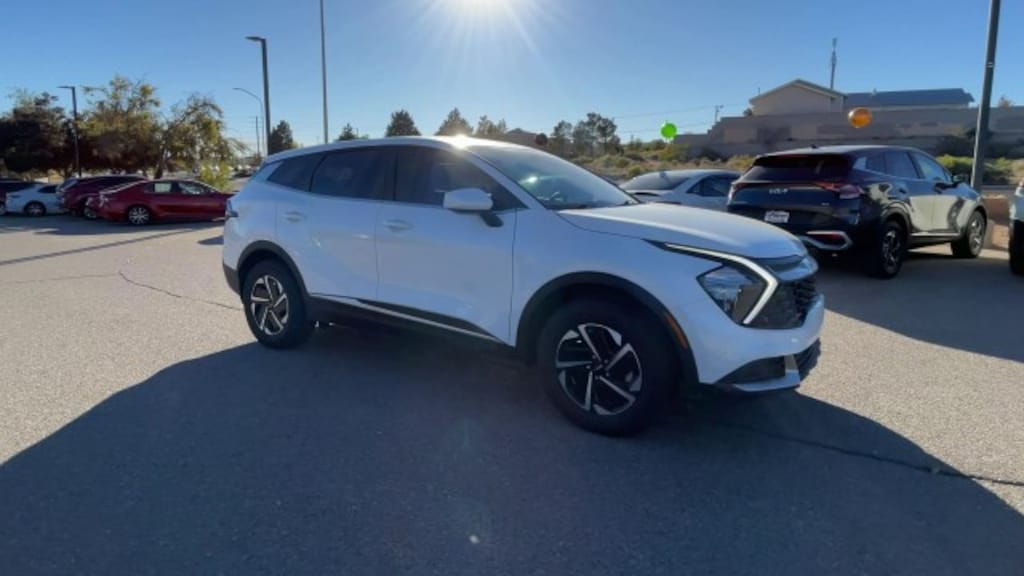 Used 2023 Kia Sportage Hybrid LX