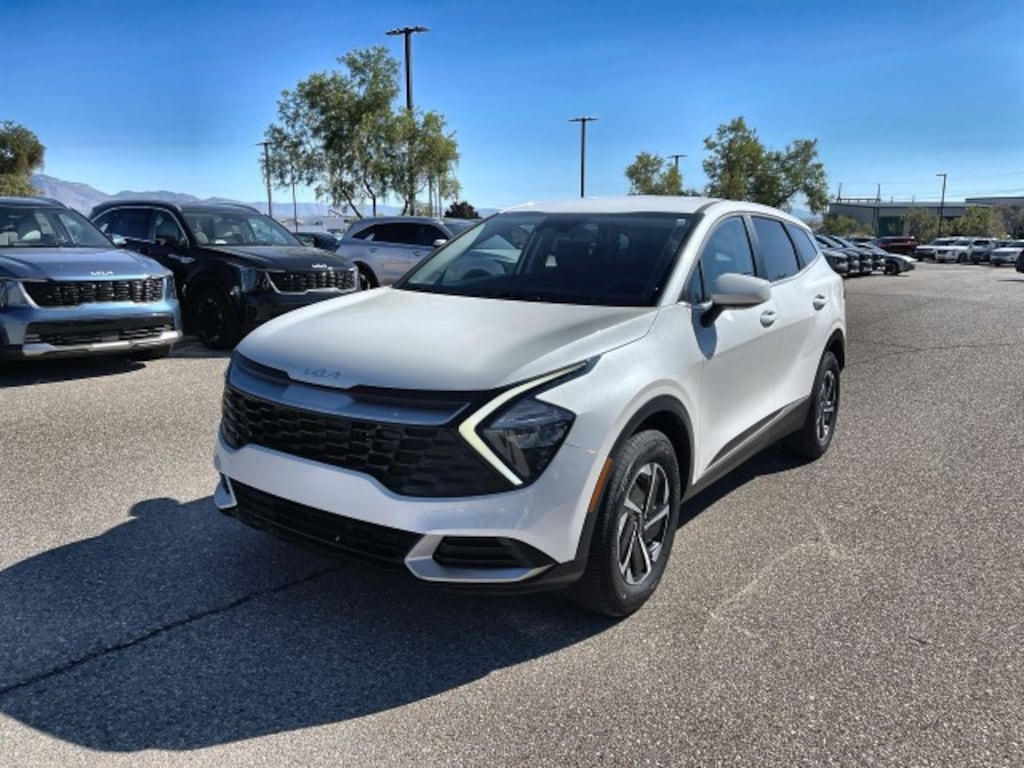 Used 2023 Kia Sportage Hybrid LX