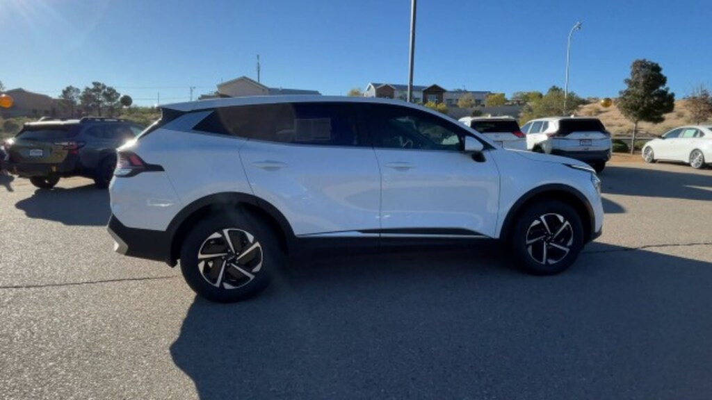 Used 2023 Kia Sportage Hybrid LX