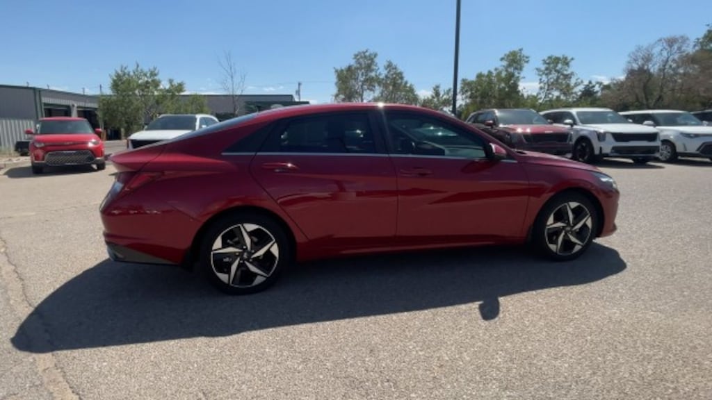 Used 2023 Hyundai Elantra Hybrid Limited Sedan