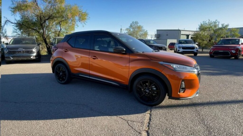 Used 2023 Nissan Kicks SR SUV