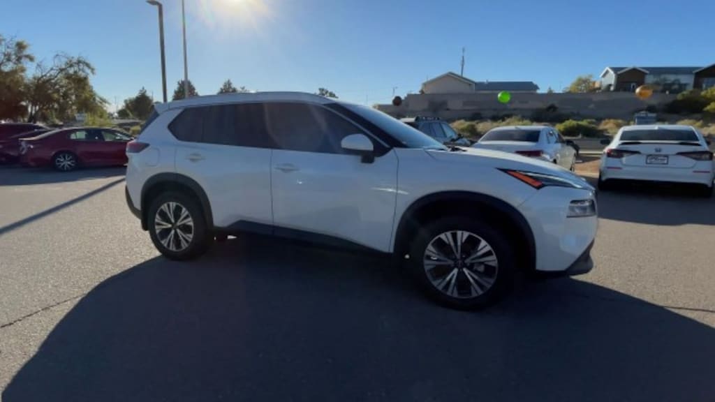 Used 2023 Nissan Rogue SV