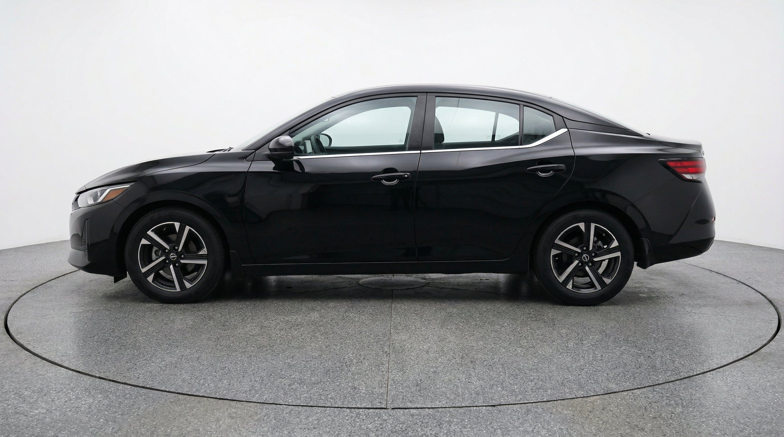 Thumbnail: 2025 Nissan Sentra - 5