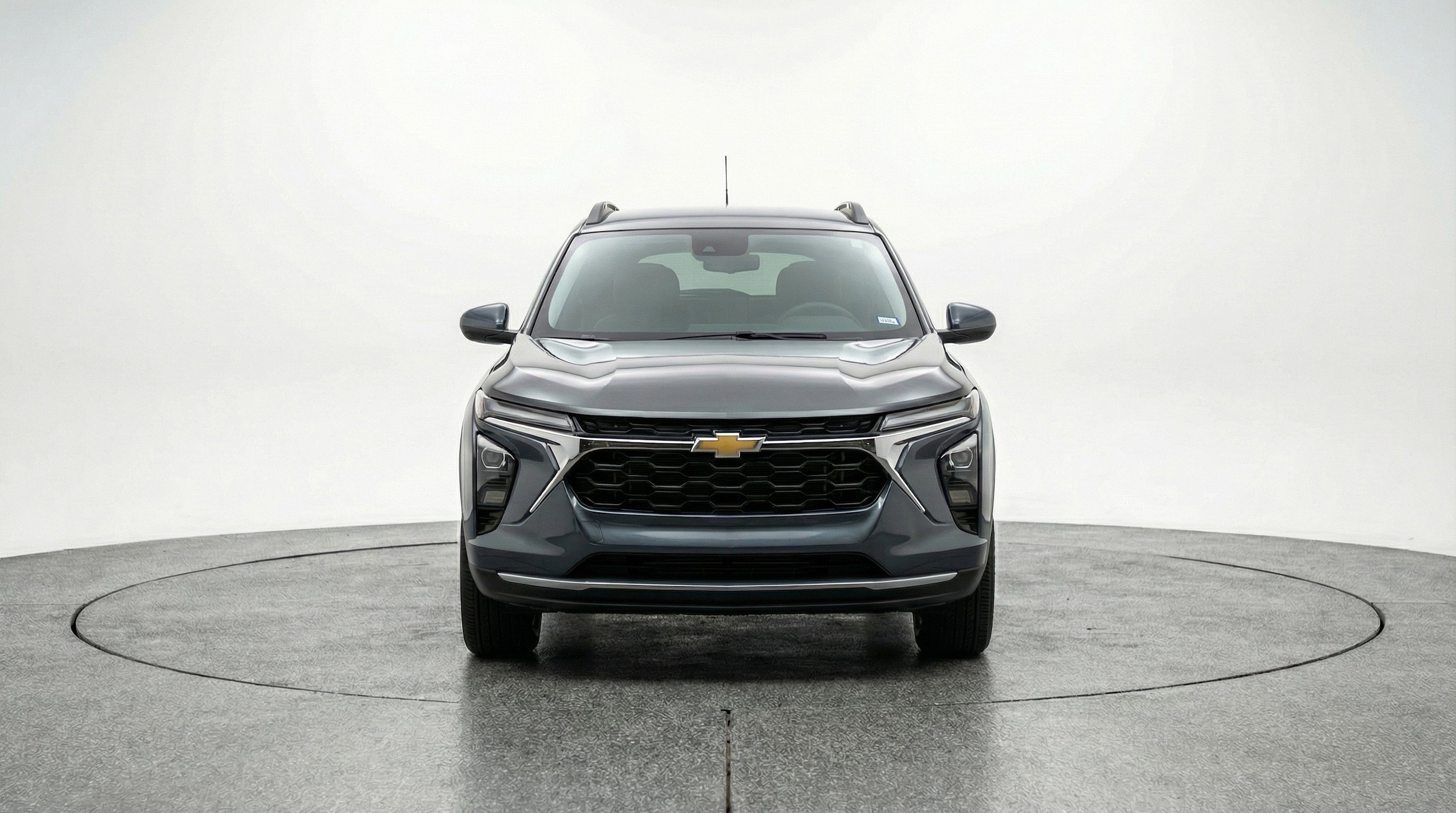 Thumbnail: 2025 Chevrolet Trax - 2
