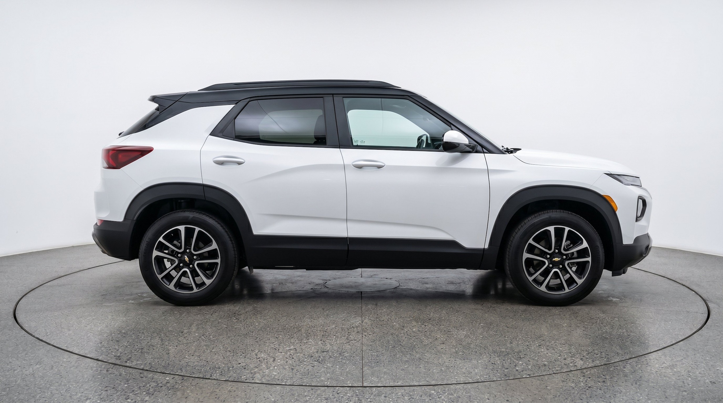 Thumbnail: 2025 Chevrolet TrailBlazer - 11