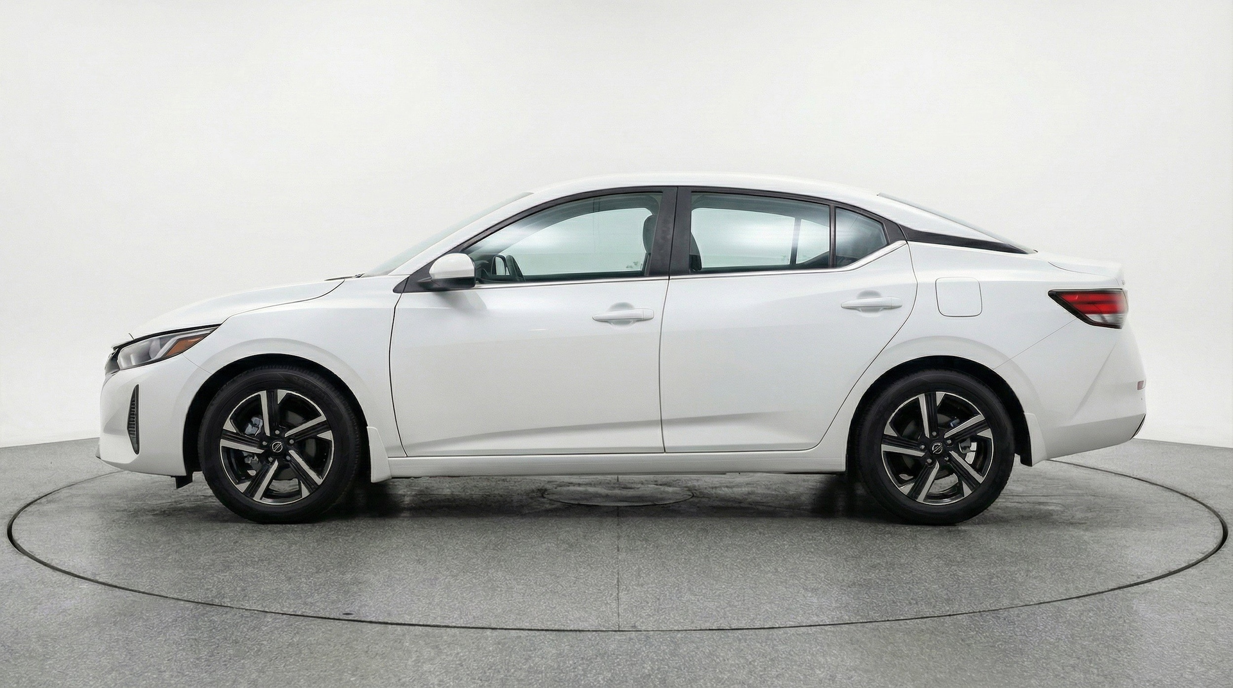 Thumbnail: 2025 Nissan Sentra - 5
