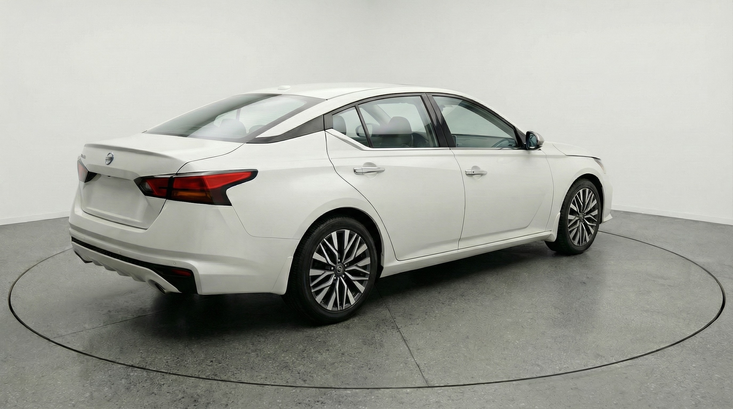 Thumbnail: 2025 Nissan Altima - 7